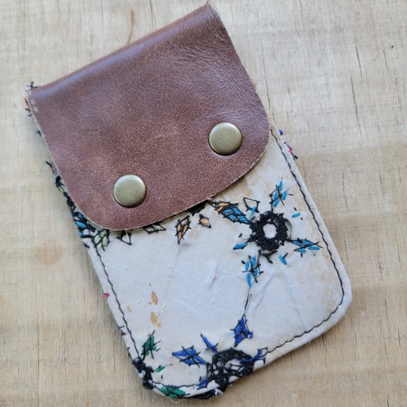 🌎👽 Free People Boho Embroidered Repurposed vtg banjara hippie Wallet card case - Picture 9 of 16